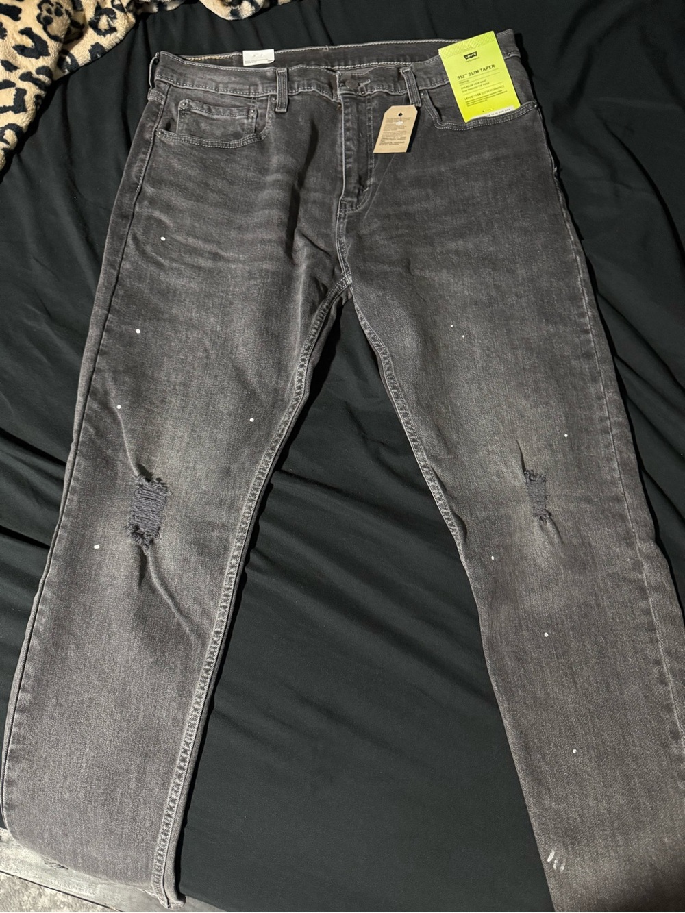 Levi's Slim Straight Jeans in Washed Charcoal with Paint-Splatter